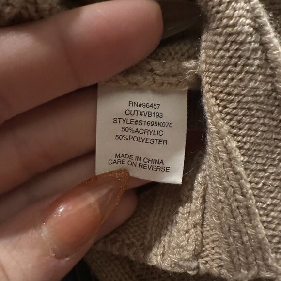 Beige Mock Neck Sleeveless Sweater Vest with Pointed Hem - Picture 5 of 6